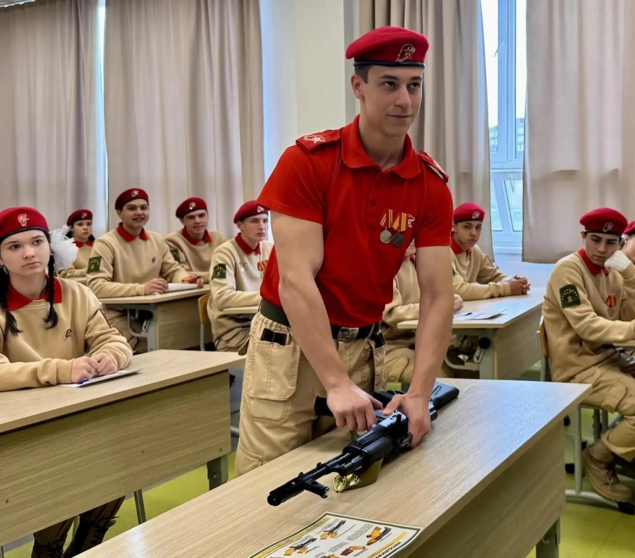Юнармейцы Адыгеи впервые сдают «Юнармейский норматив»